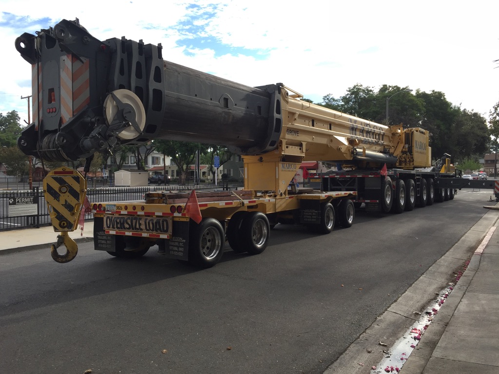 Yellow rig equipment for oversized loads
